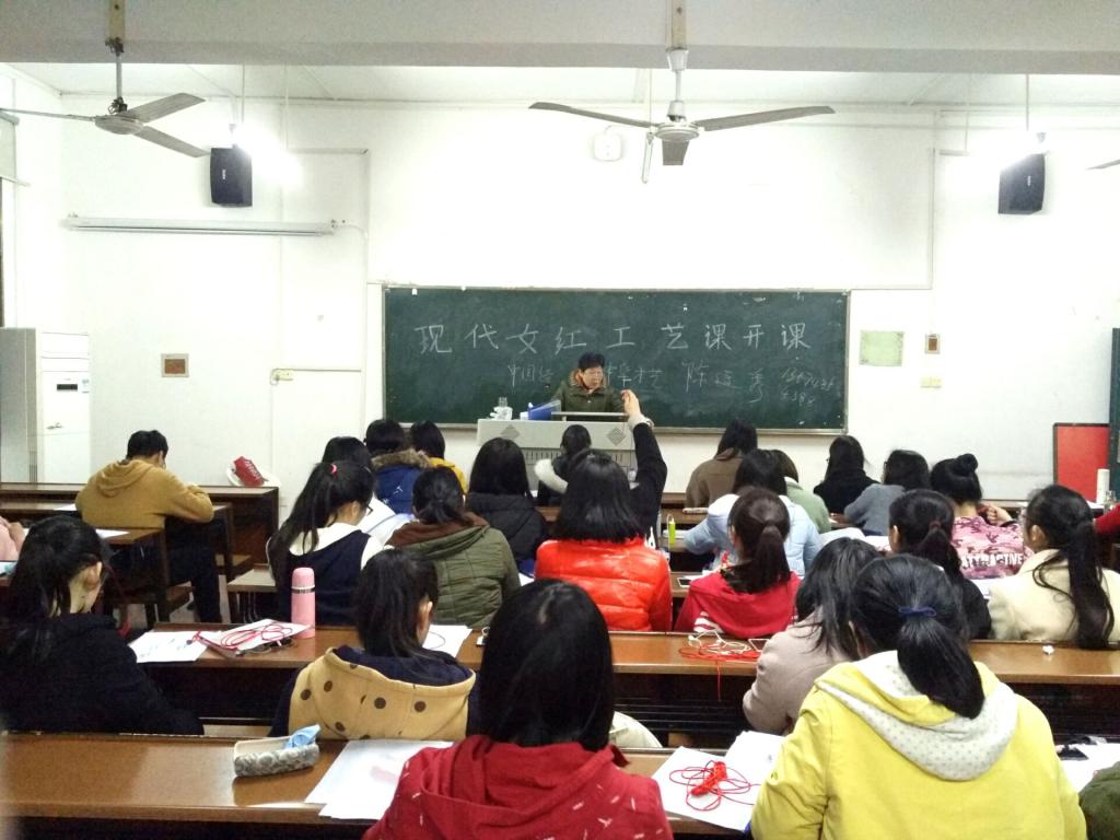 陈延秀讲述女红文化发展历史